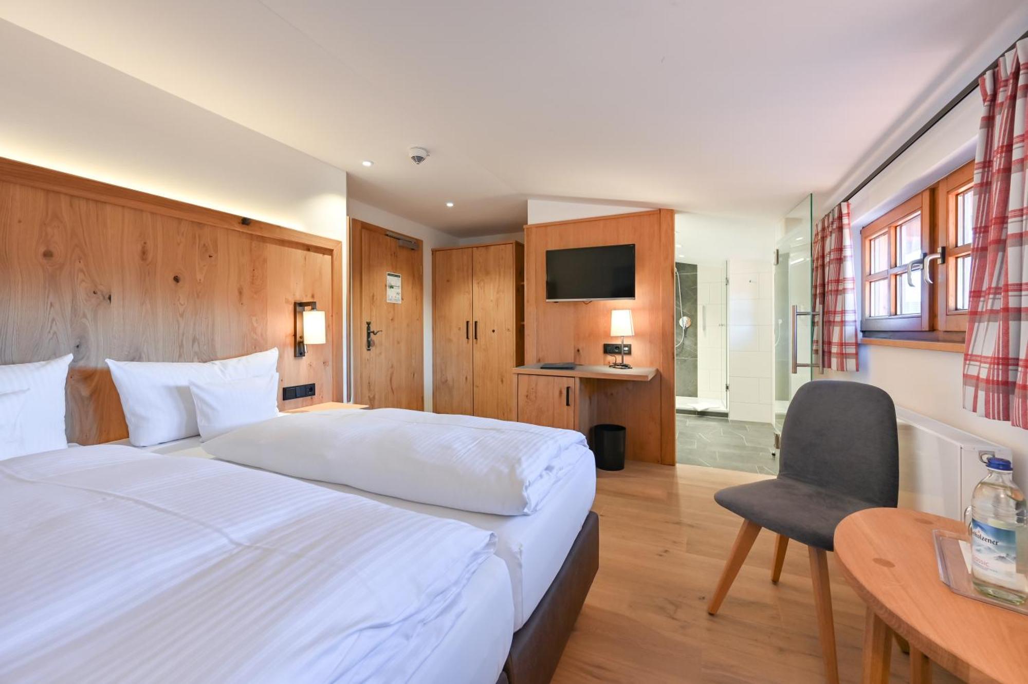 Hotel Helmer Швангау Экстерьер фото